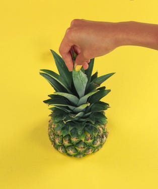 A_Cut_Above_Pineapple_Opener