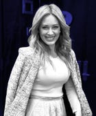 Here&rsquo;s How To Wear Pastels Without Looking Like An Easter Egg, Courtesy of Hilary Duff 
