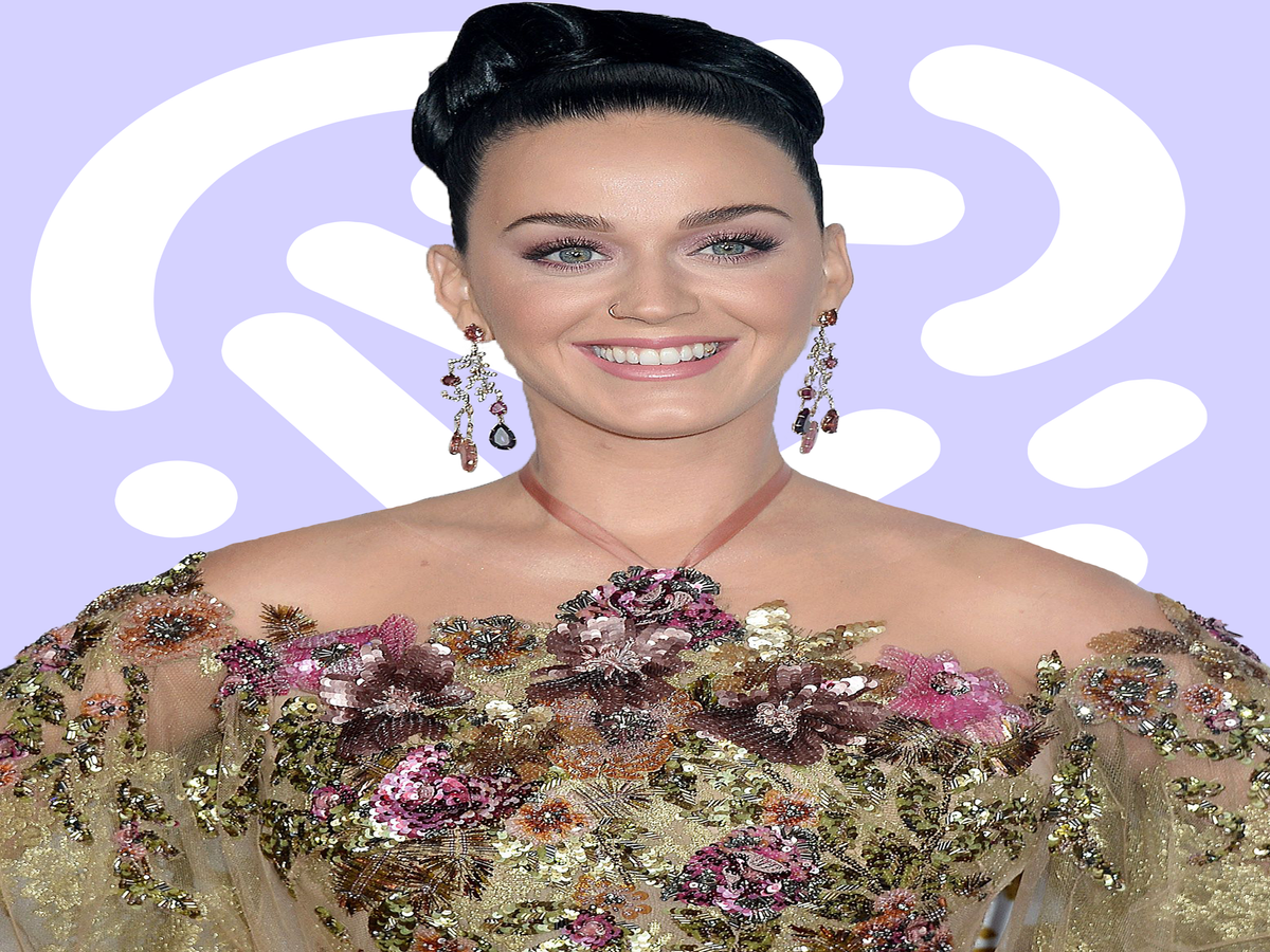 Katy Perry Undergoes Total Transformation For Hillary Clinton Halloween Costume