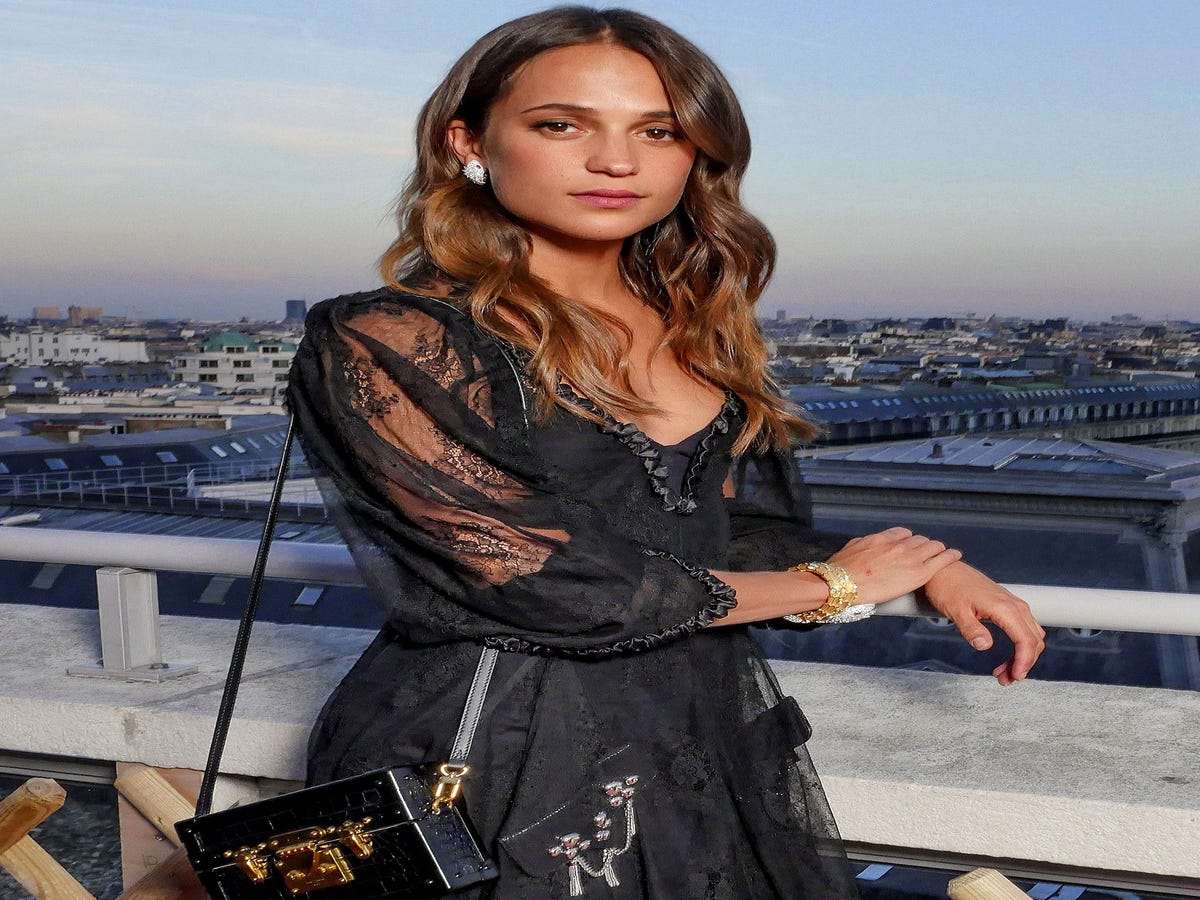 Alicia Vikander Loves Wonder Woman As Much As We Do