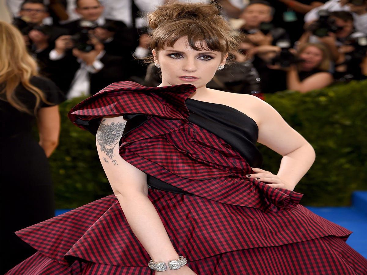 Lena Dunham Just Sold A Bunch Of Her Designer Goods For A Great Cause