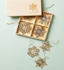 openerAnthropologie_22_snowflake-ornament-set