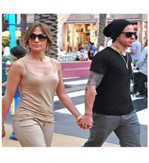 jennifer lopez in miami -thumb