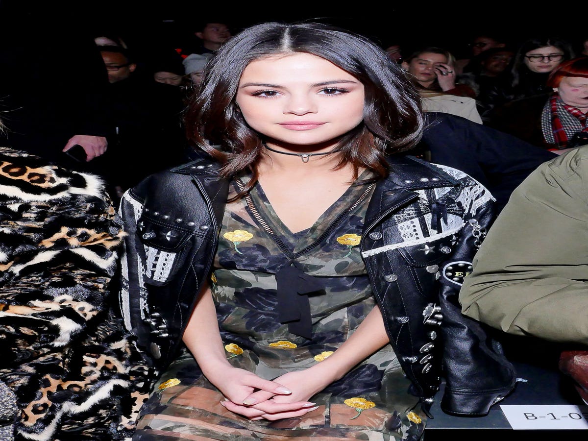 Selena Gomez's Valentine's Day Dress Just Got Nearly 5 Million Instagram Likes
