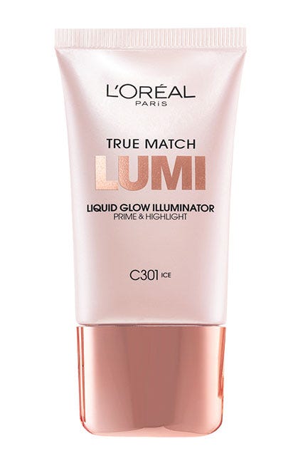 How to reapply sunscreen while wearing makeup How to reapply sunscreen while wearing makeup