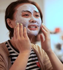 video-review-face-mask-bliss