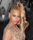 Beyonc&eacute; Posts Quiet But Powerful Memorial To Charleston Victims