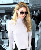 Gigi Hadid Wears Leggings On A Flight & It Actually Works