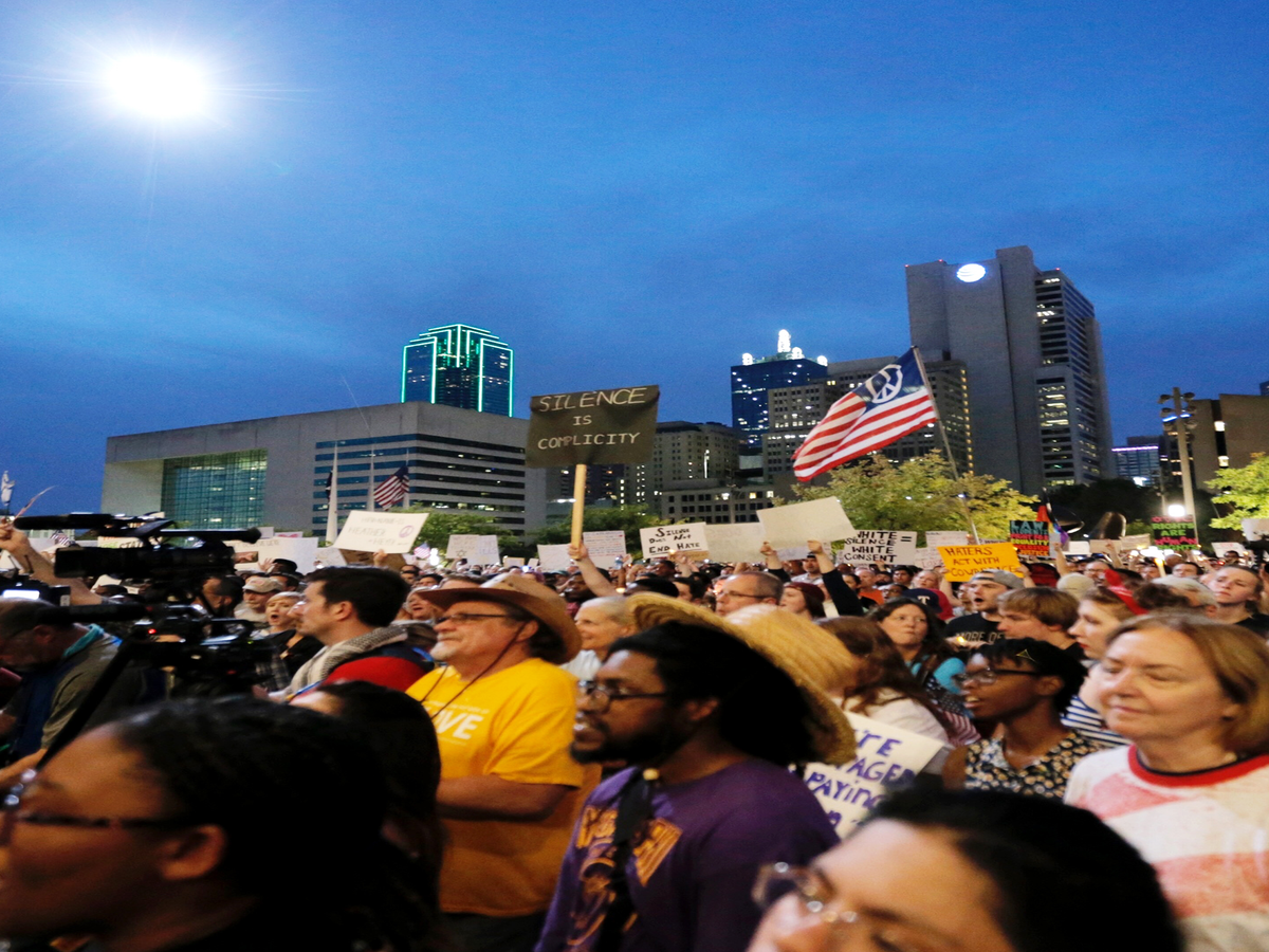 Thousands In Dallas Protested Peacefully Against Confederate Monuments