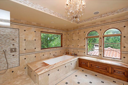 Ashley Tisdale Selling Home Pictures