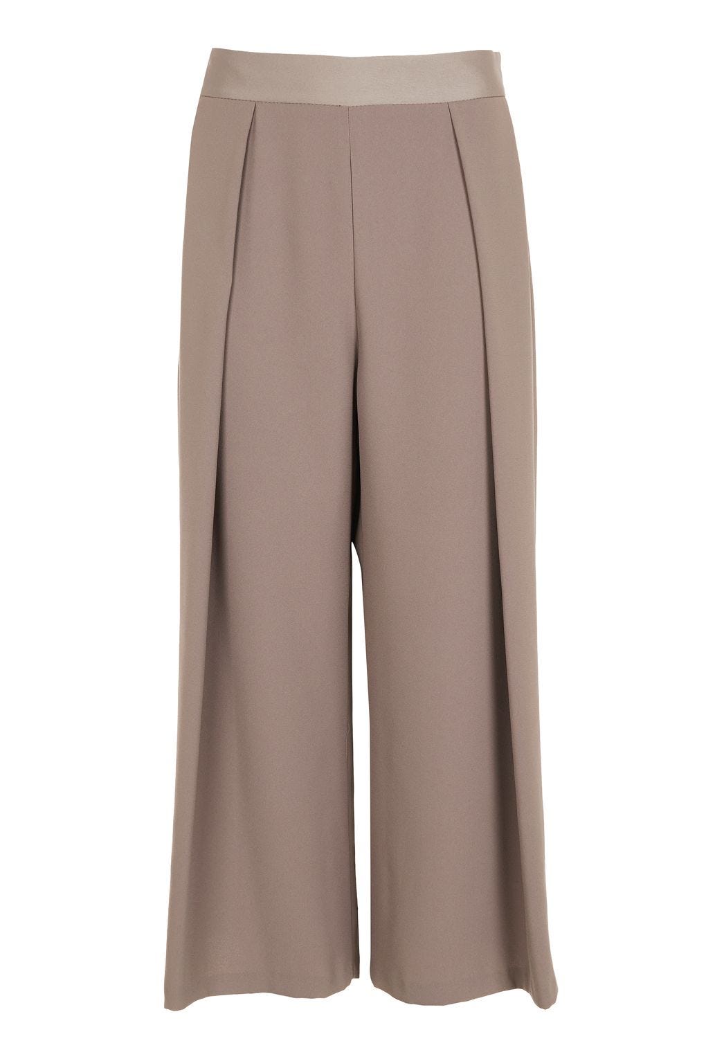 Best Pants For Short Legs Petite Curvy Girls