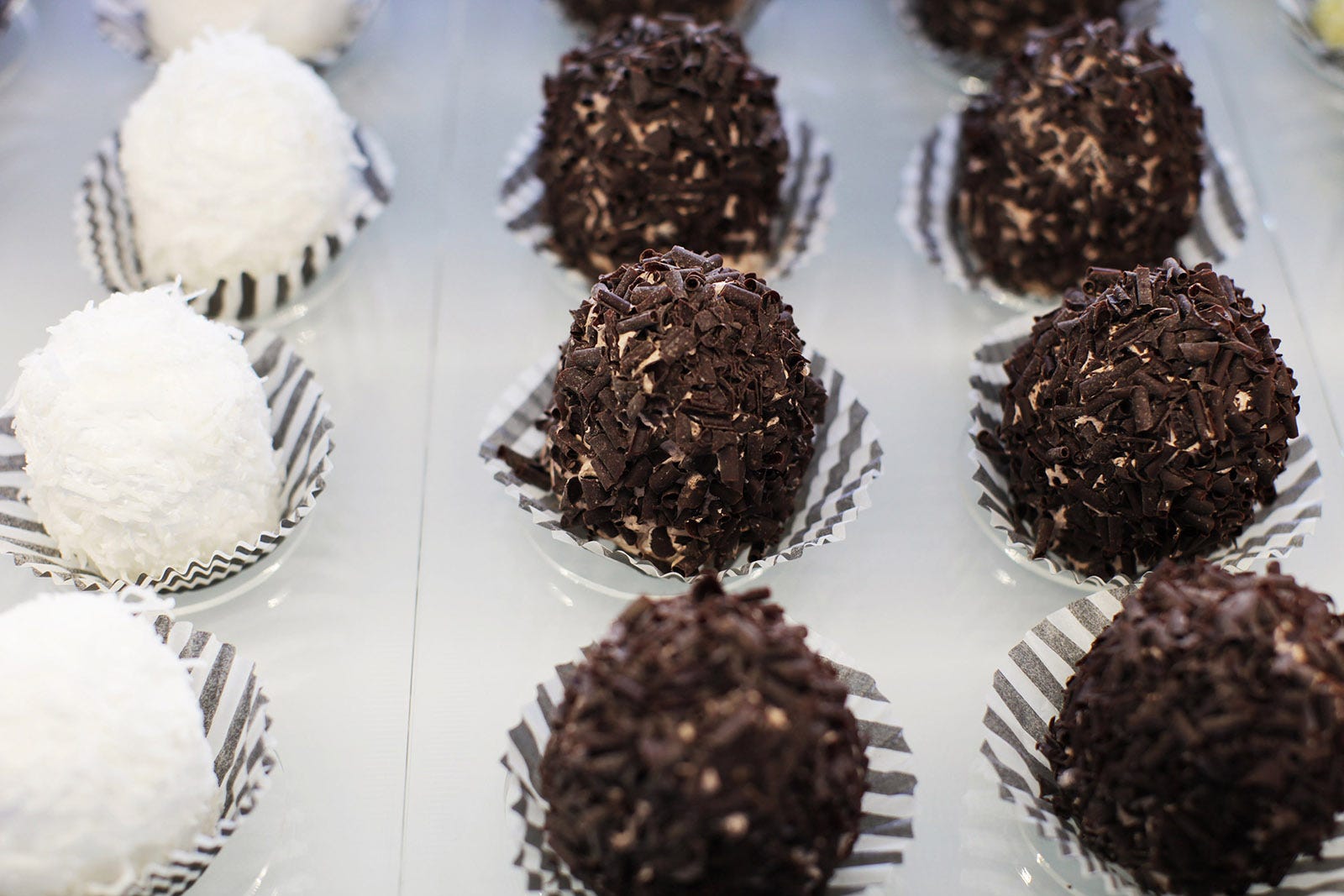 Bo Nuage Pastries French Desserts, Los Angeles