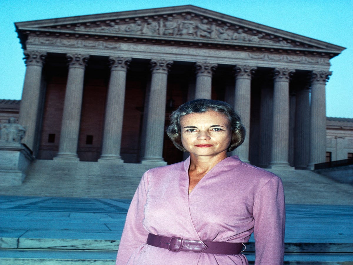 an analysis of the important events from the life of rosa parks An act of courage, the arrest records of rosa parks on december 1, 1955, during a typical evening rush hour in montgomery, alabama, a 42-year-old woman took a seat on the bus on her way home from the montgomery fair department store where she worked as a seamstress. an analysis of the important events from the life of rosa parks An act of courage, the arrest records of rosa parks on december 1, 1955, during a typical evening rush hour in montgomery, alabama, a 42-year-old woman took a seat on the bus on her way home from the montgomery fair department store where she worked as a seamstress.