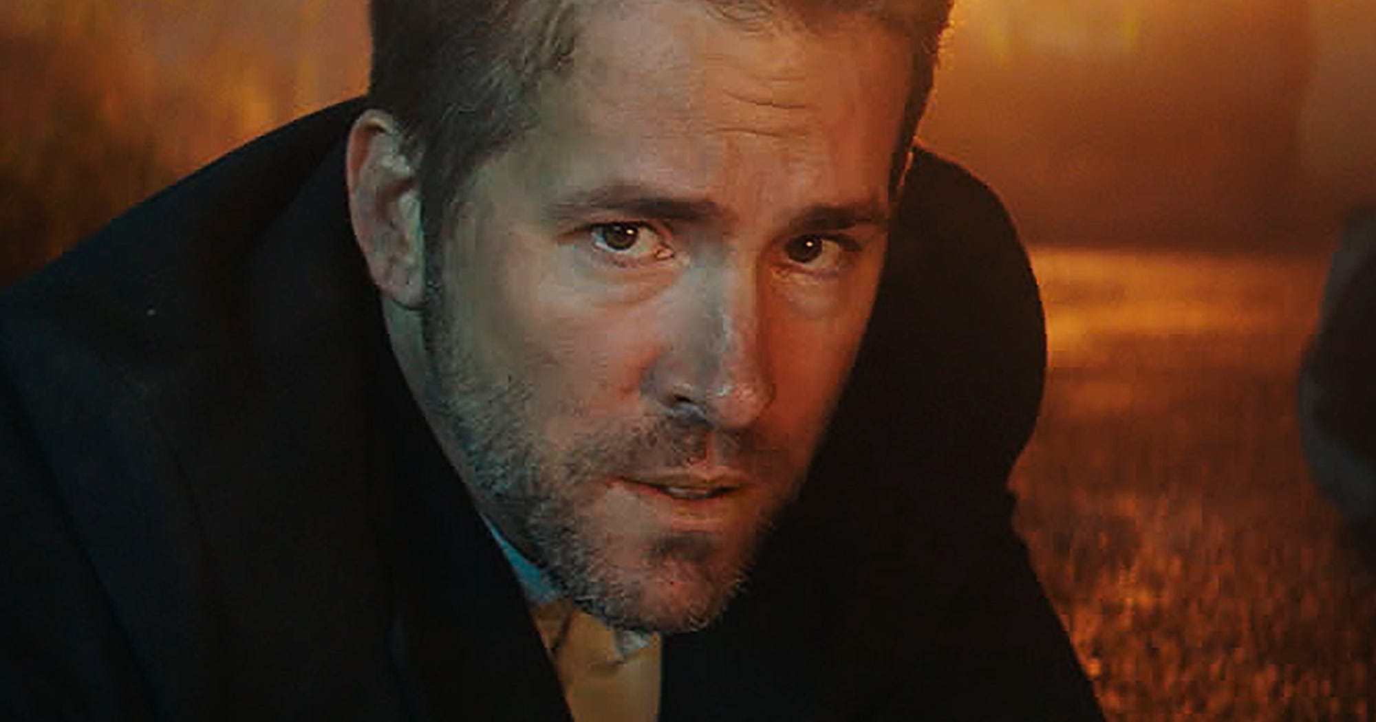 You Need To See The Trailer For This Ryan Reynolds & Samuel L. Jackson