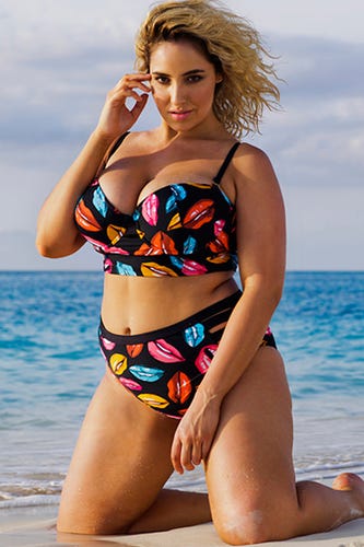 7 Sexy Swimsuit Trends MADE For Curvy Women