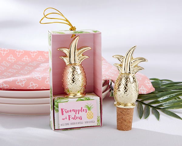 This bottle stopper will be a great favor for Hawaiian weddings.