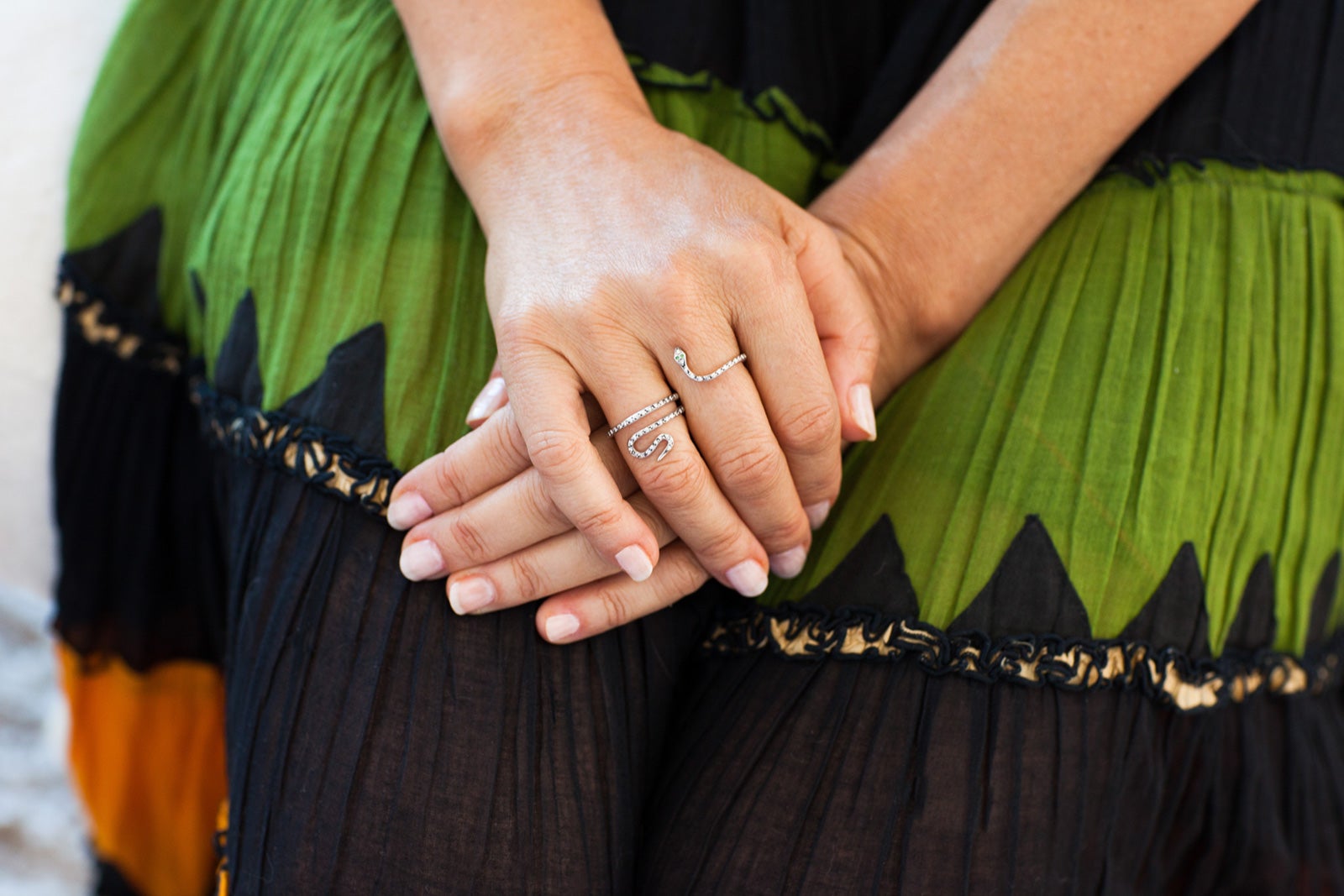 Gina Gershon Interview, Pictures House Of Versace