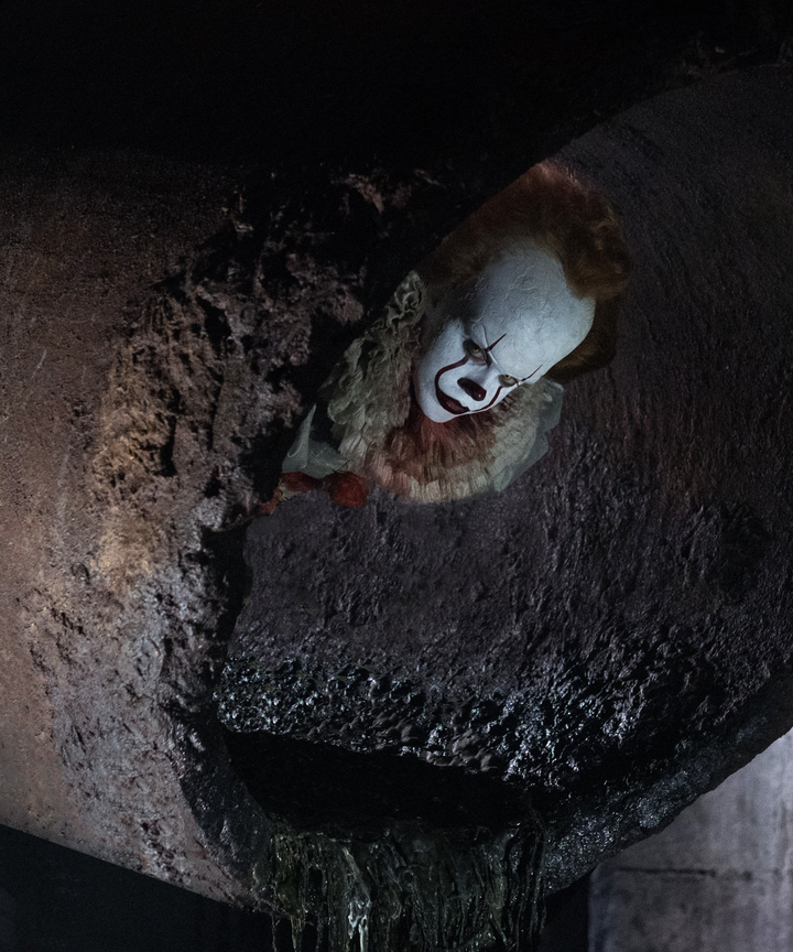 it movie pennywise the dancing clown backstory bob gray pennywise true form
