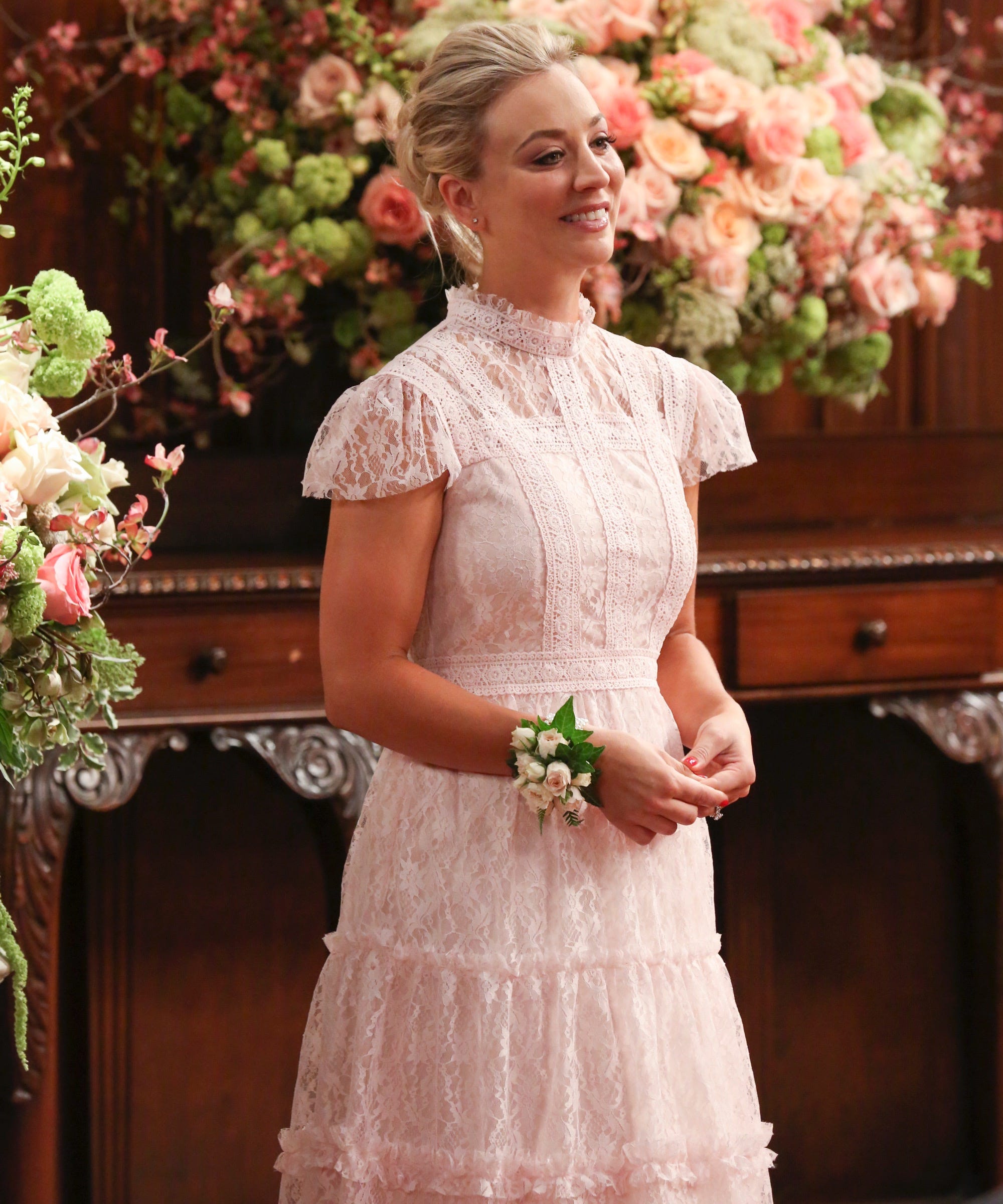 Kaley Cuoco Is Married In A Lace Wedding Dress Photos