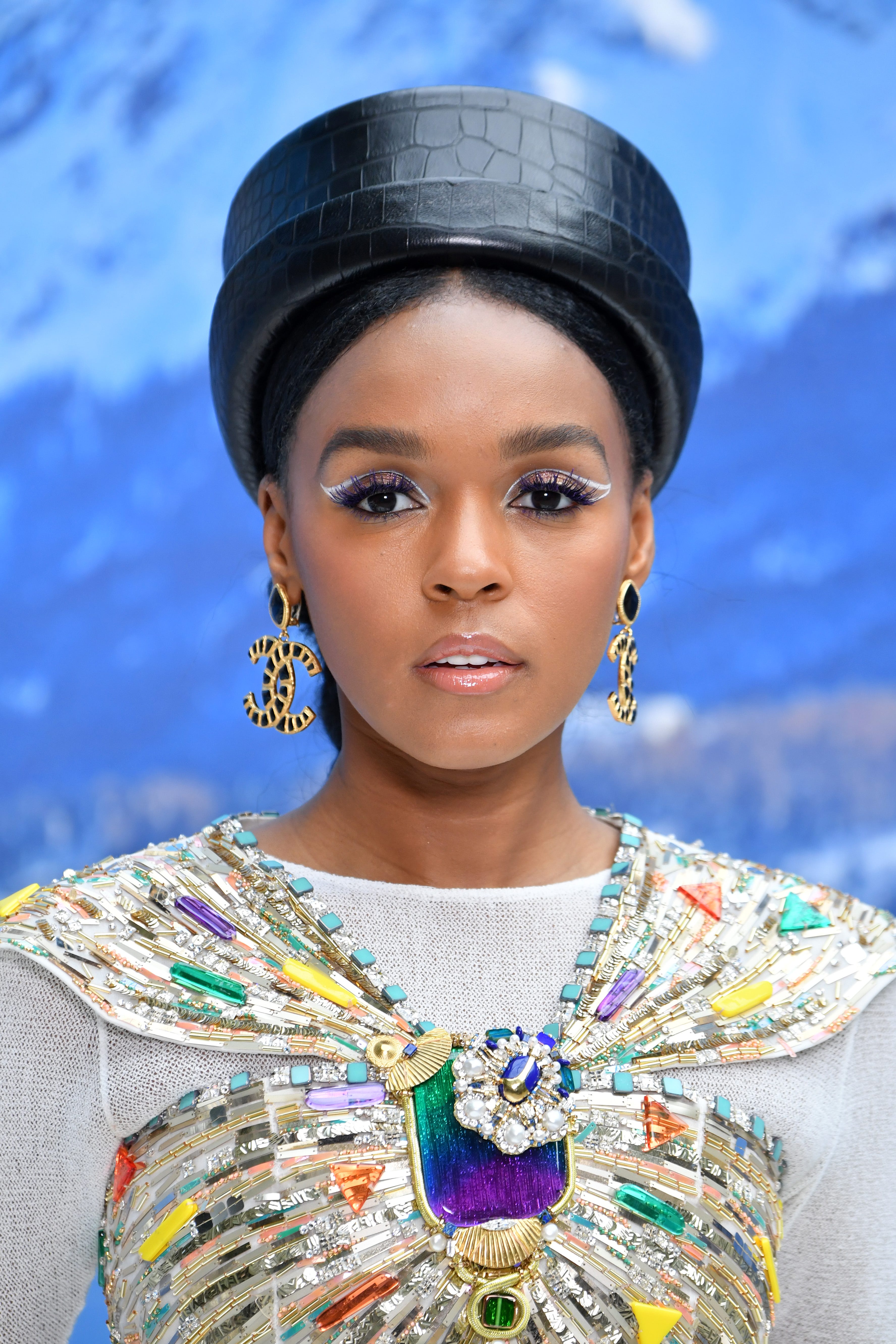 13 Winged Eyeliner Looks That Are Far From Basic 13 Winged Eyeliner Looks That Are Far From Basic