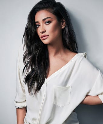 Tan Skin Black Hair Brown Eyes Quaebella