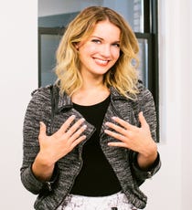 New_Opener_Video_JuliaRobbs