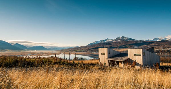 79 Airbnbs That Will Blow Your Mind (Not Your Budget)