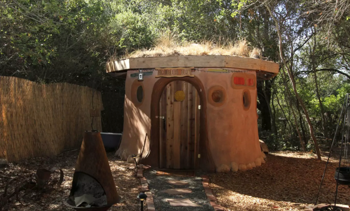 Sex in multigenerational tribal huts