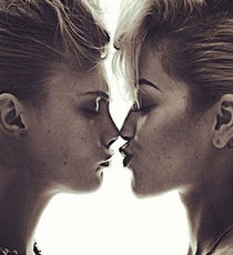 cara_delevingne_rita_ora_opener