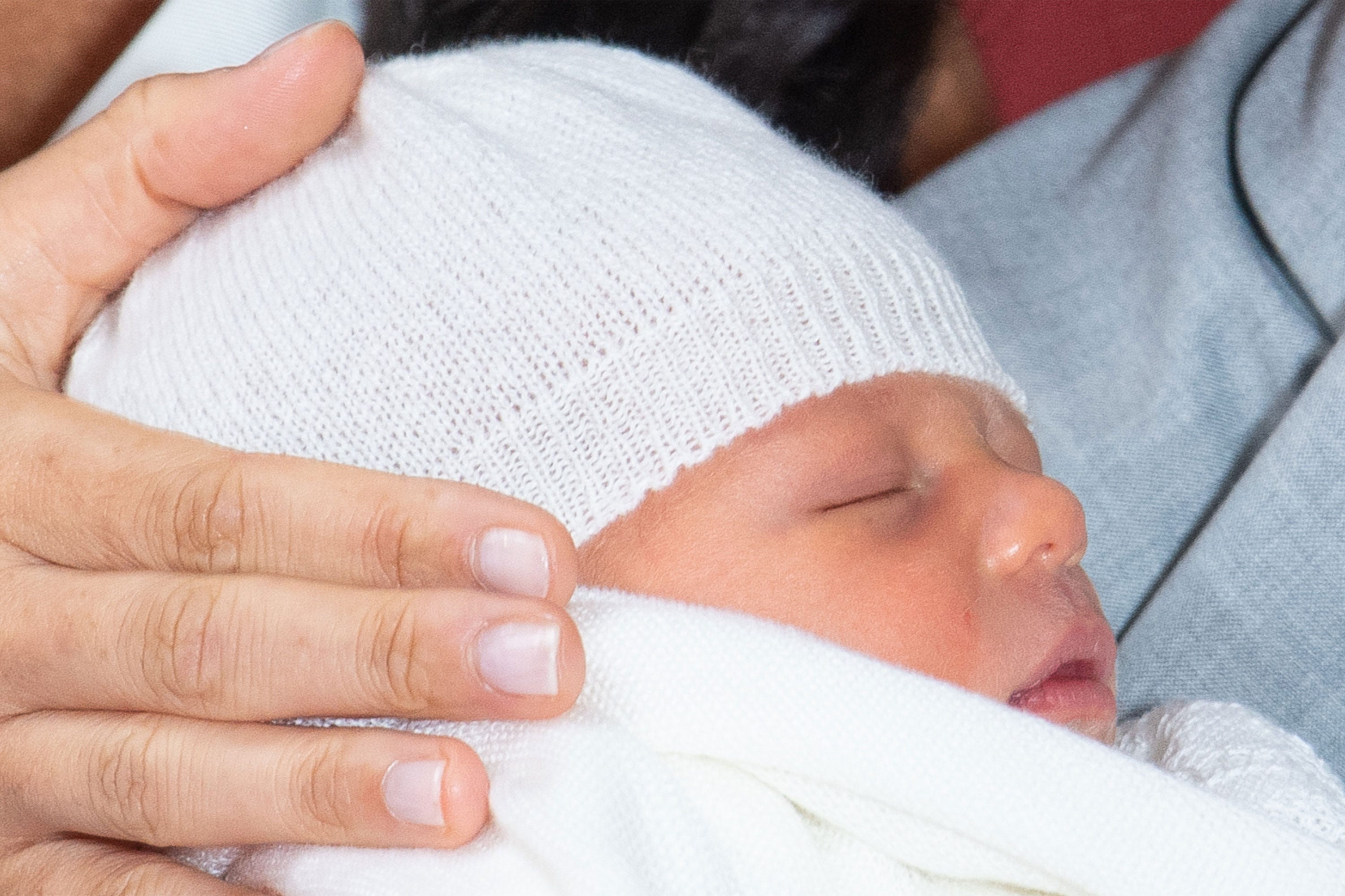 Meghan Markle Nails Are Perfect In Baby Sussex Photo Meghan Markle Nails Are Perfect In Baby Sussex Photo