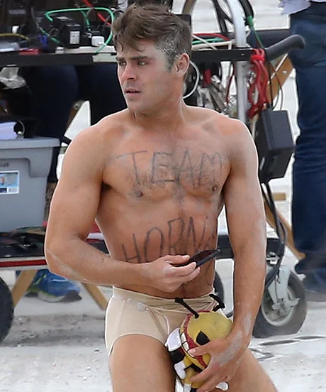 These Photos Of Zac Efron Will Make Your Day Week Month Life These Photos Of Zac Efron Will Make Your Day Week Month Life