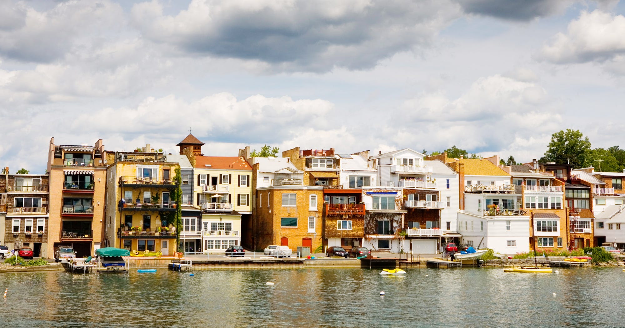 10 Tiny Towns For A Cozy, Low-Key Vacation