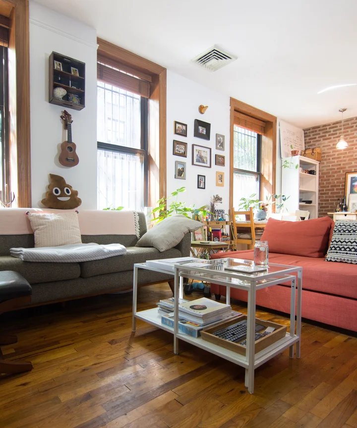 One Bedroom Apartment Home Tour Video Brooklyn New York In Refinery29 S Sweet Digs We Take A Look Inside The Sometimes Small Ious Homes Of Millennial City Dwellers Today Staffer Diana