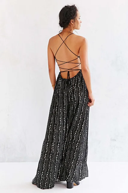 Cute Backless Dresses For Spring Music Festivals