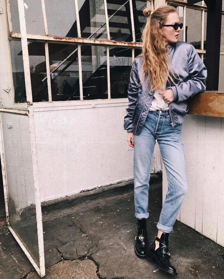 outfit docs and mom jeans