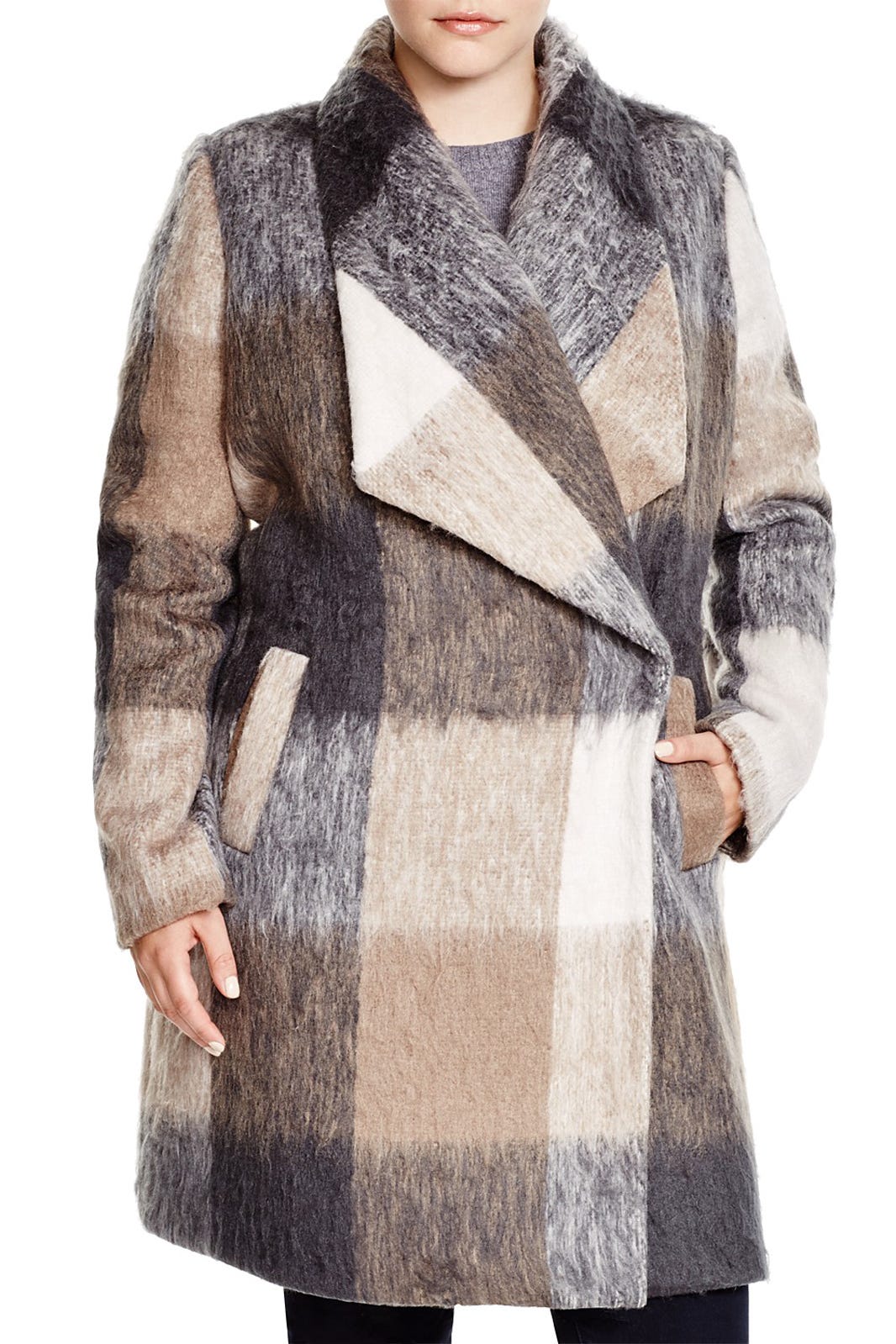 How To Dress Your Curvy Figure This Autumn 2015