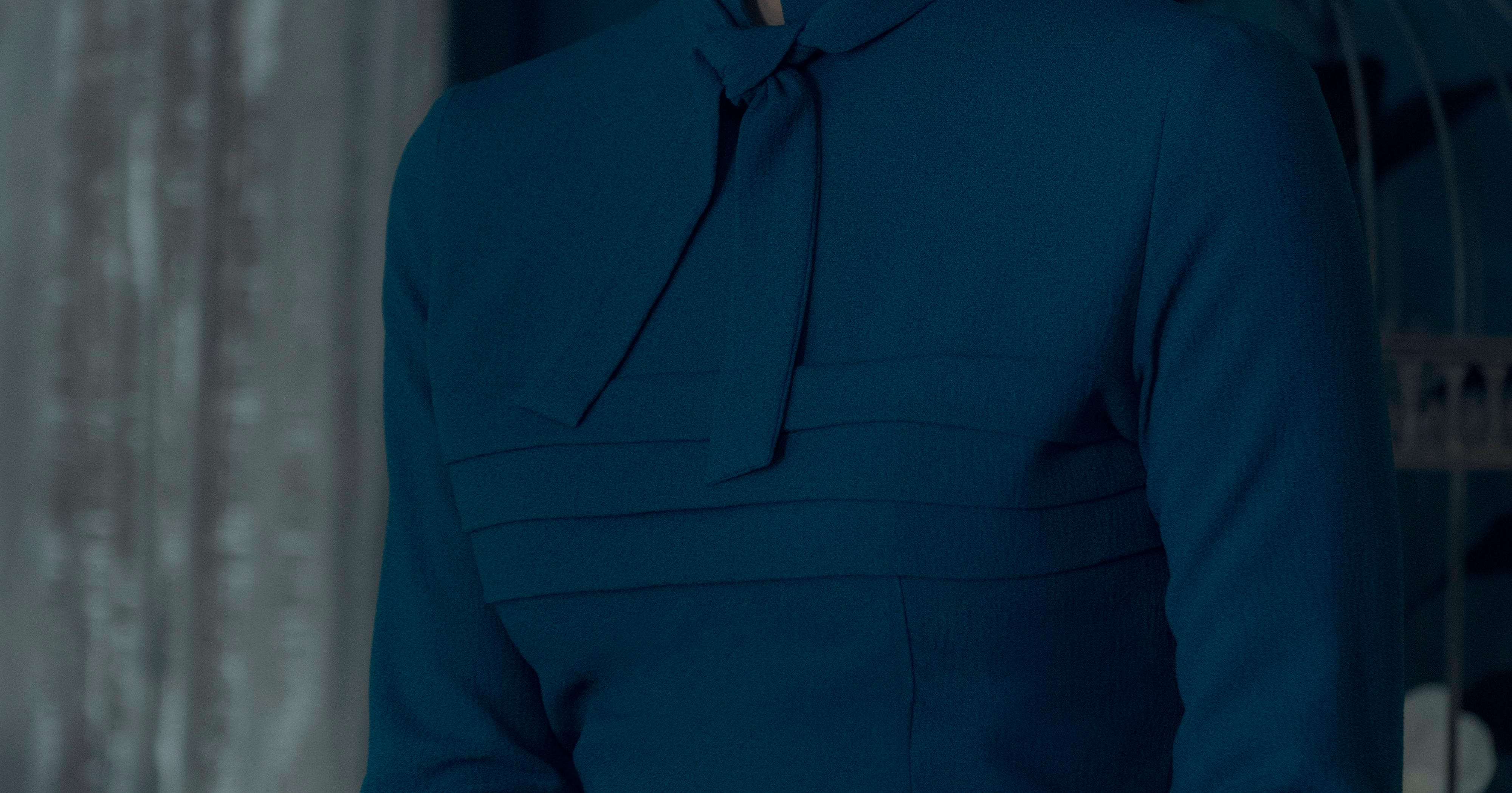 Yvonne Strahovski Hates Being Serena Joy Handmaids Tale