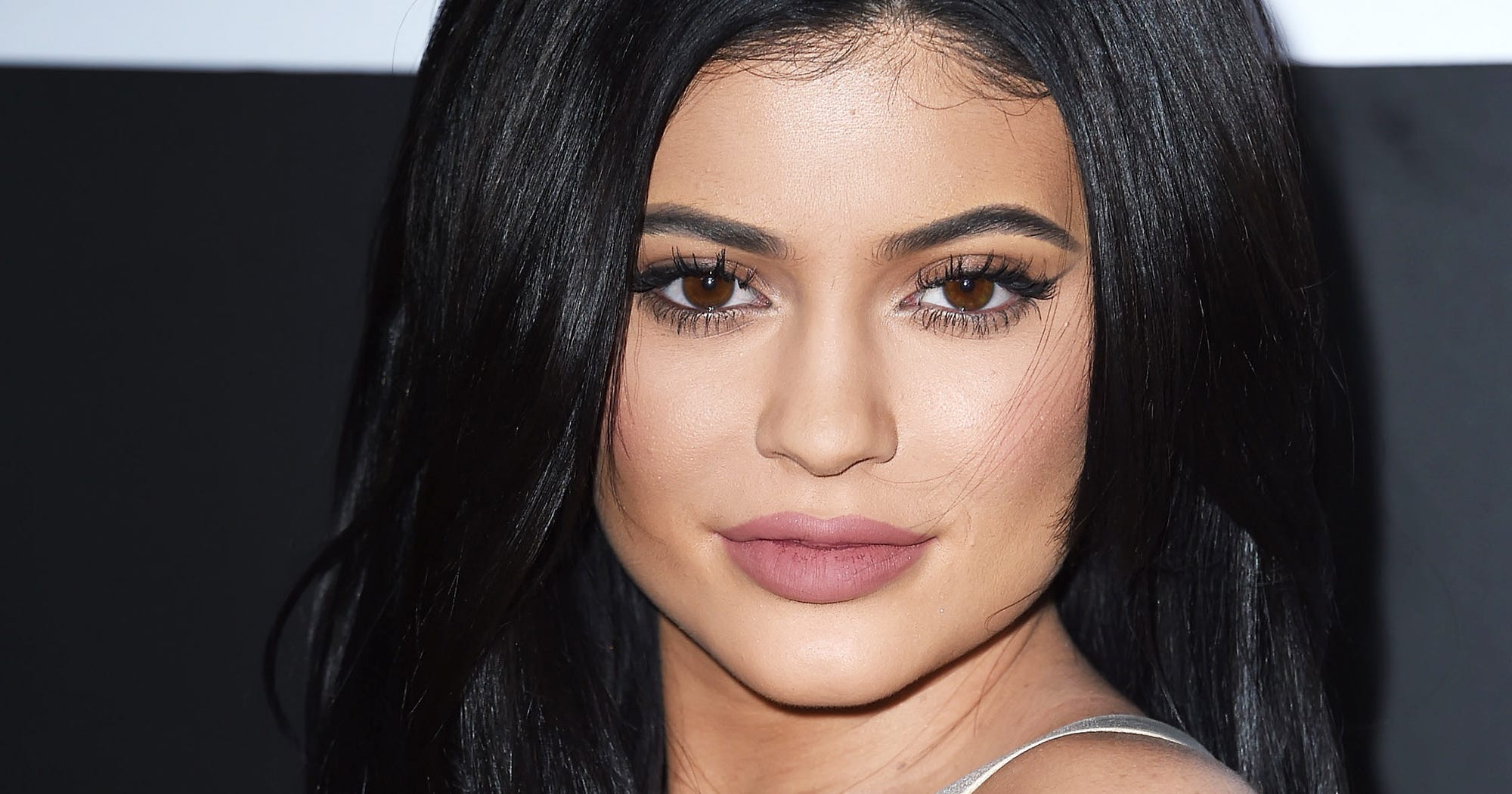 Kylie Jenner Shares Cute New Stormi Photo, Selfie