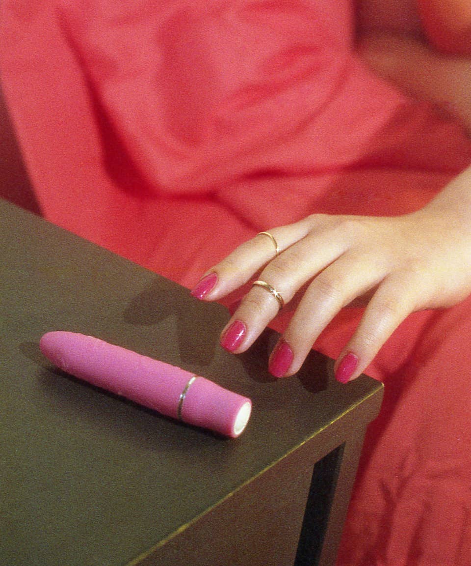 Sharing Vibrators With Friends, Like In