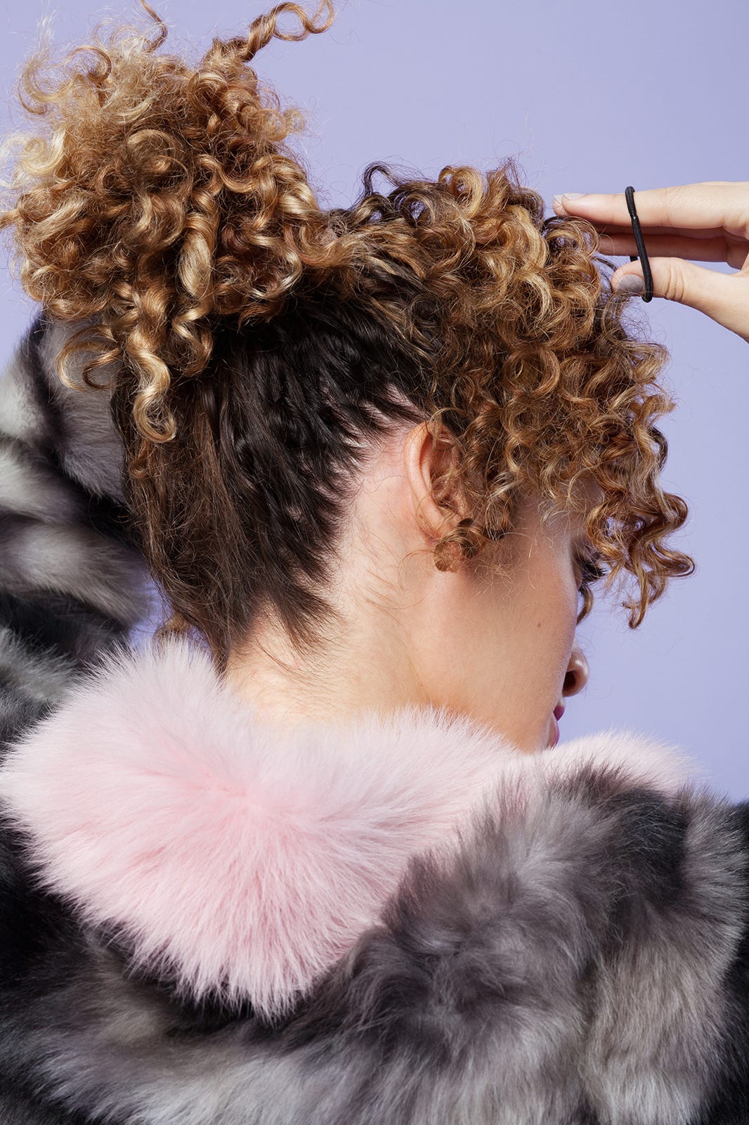 Tuto Coiffure Cheveux Bouclés Naturel 3 tutos de coiffures pour cheveux bouclés !