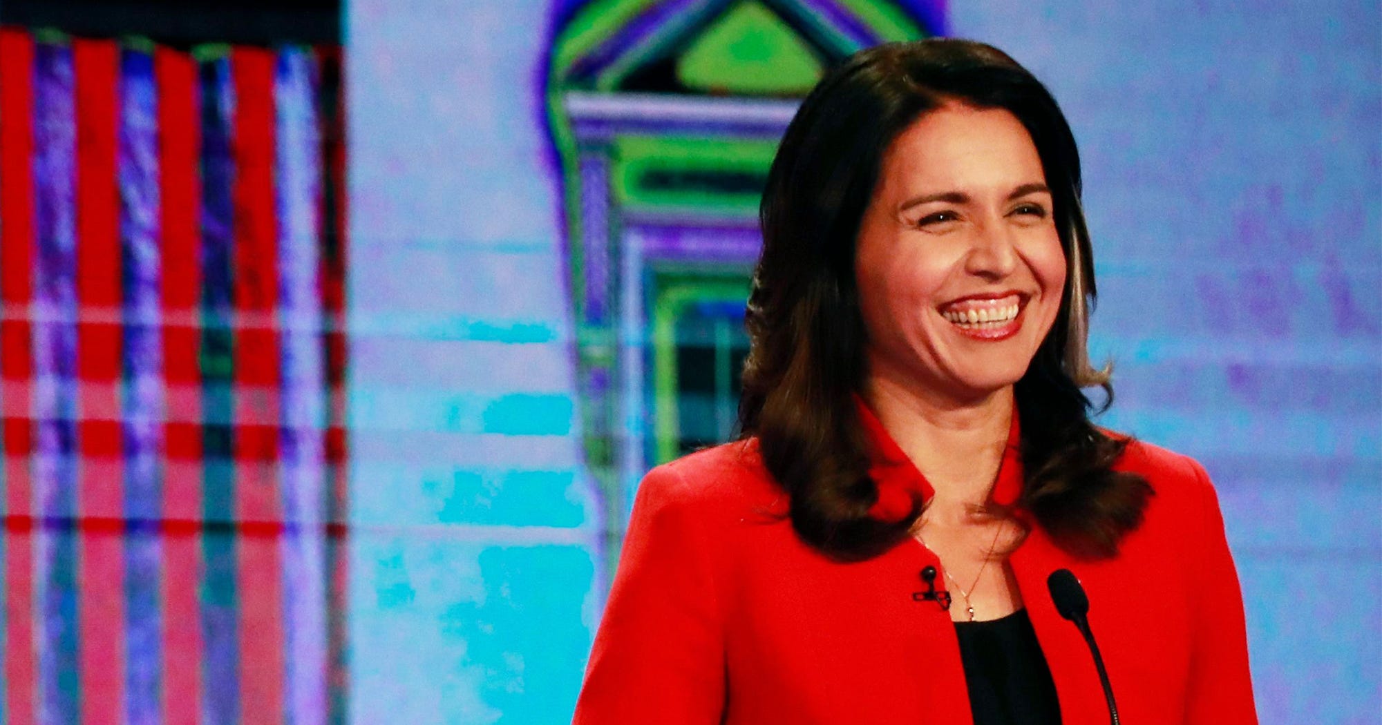 Who Is Tulsi Gabbard, Debate’s Most-Googled Candidate - Tulsi Gabbard’s Public Style – Political Poise And Fashion