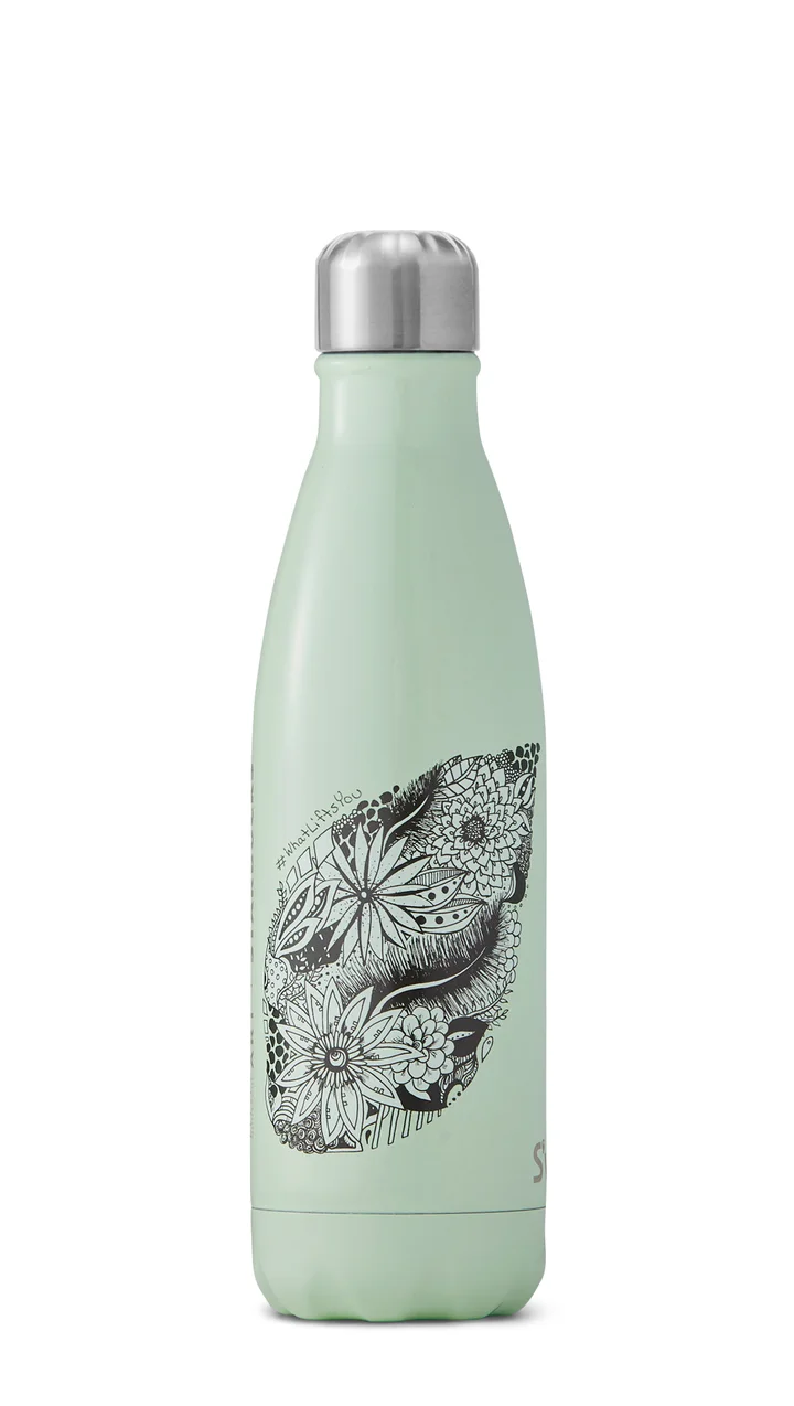 Starbucks Is Selling A Light Green Water Bottle And It's Gorgeous