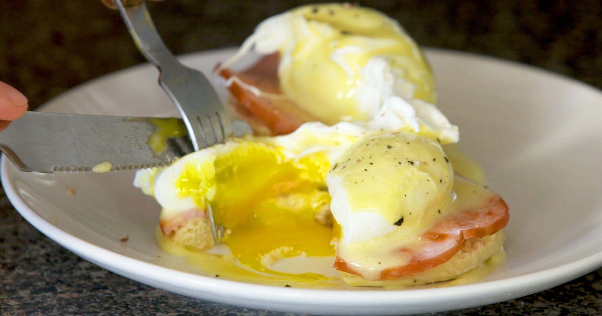 How To Make Eggs Benedict Without A Whisk