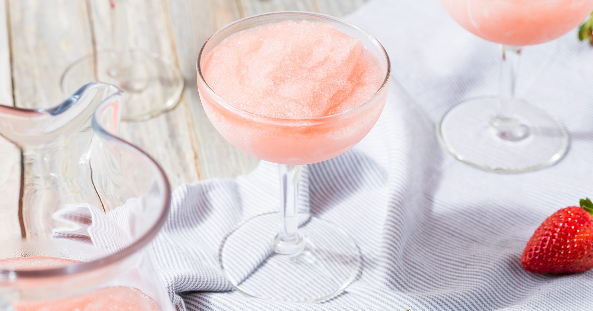 9 Beverage Experts On Cocktail Trends We Saw Everywhere This Summer
