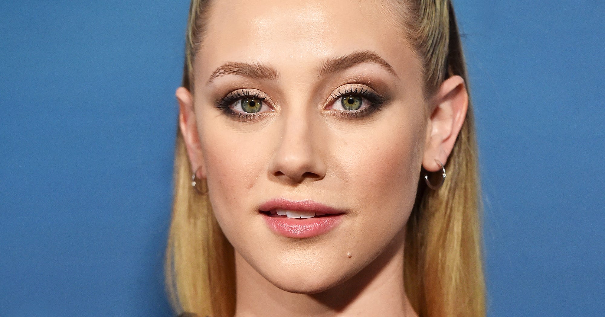 Celebrities Love This Throwback Hair Bow Ribbon Trend