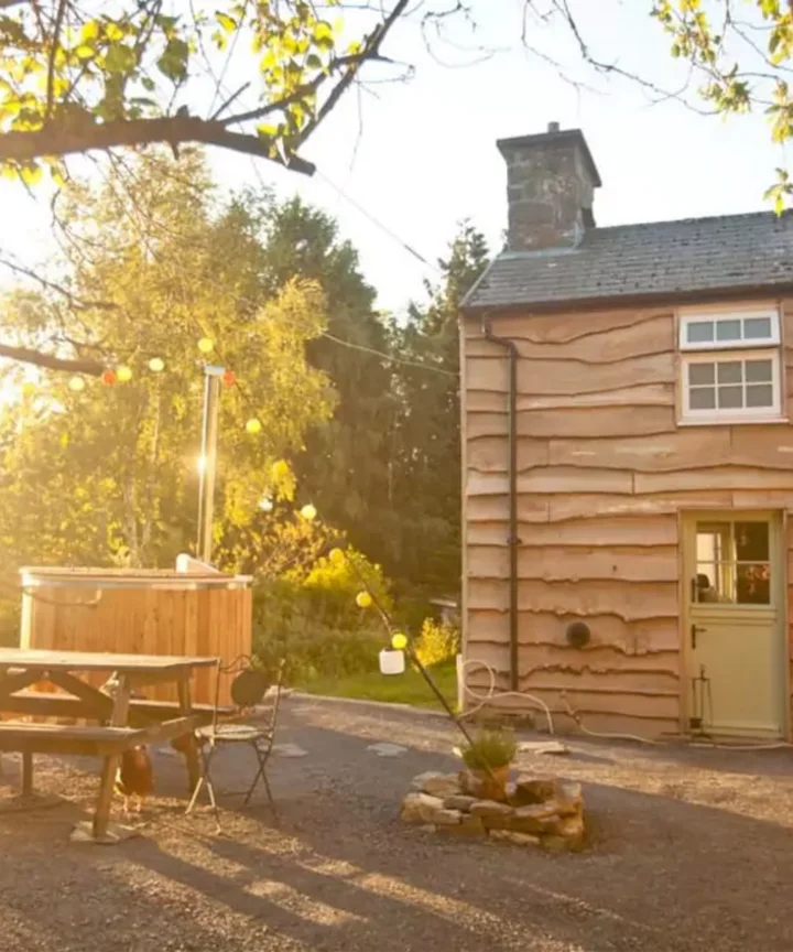 Best Airbnb Hen Do Cottages Mansions Historic Party