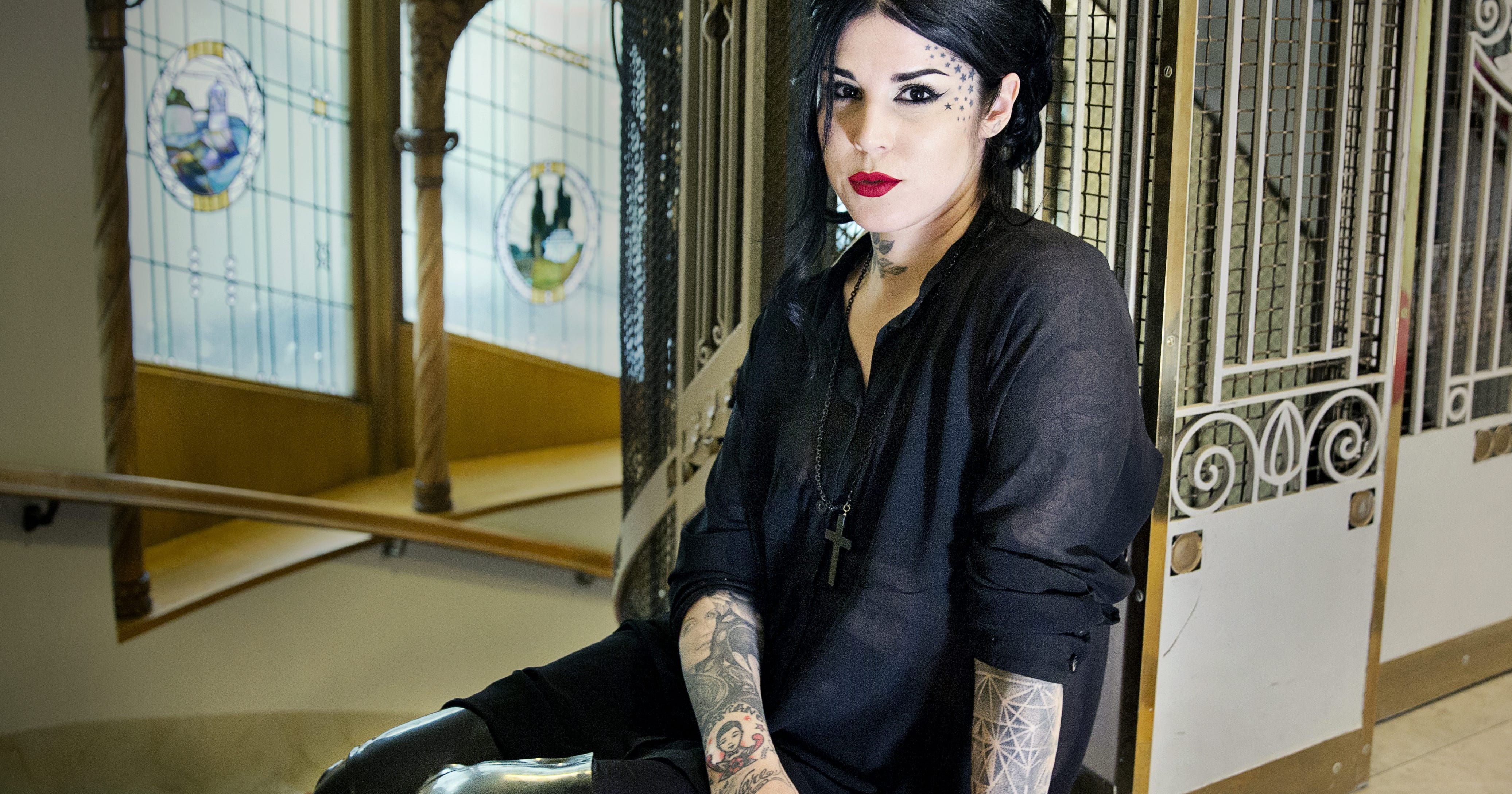 Kat Von D Alchemist New Eyeshadow Palette Review