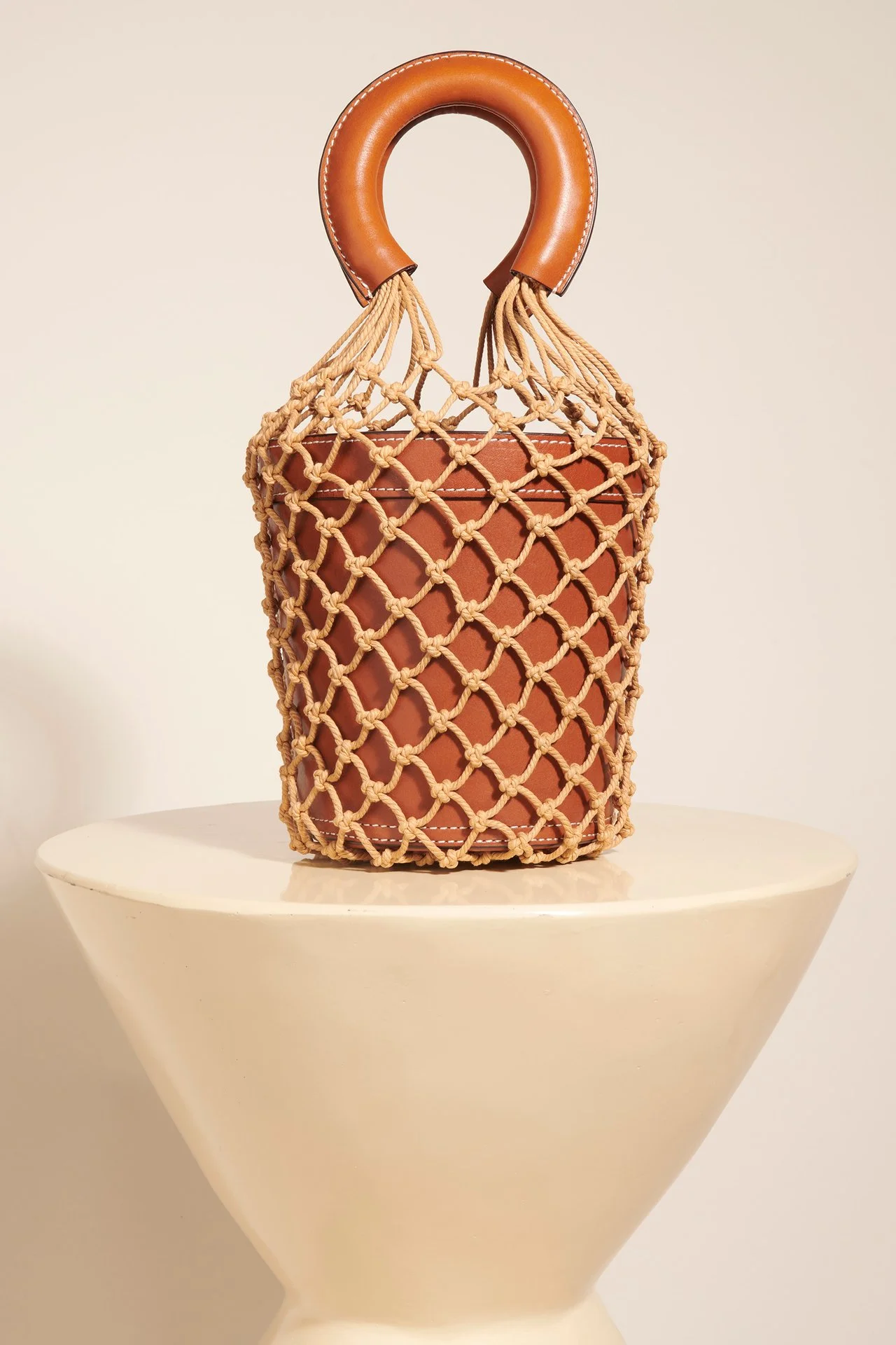 【タグ付未使用】【STAUD】スタウド MOREAU BAG キャメル Staud + Moreau Bucket Bag Saddle