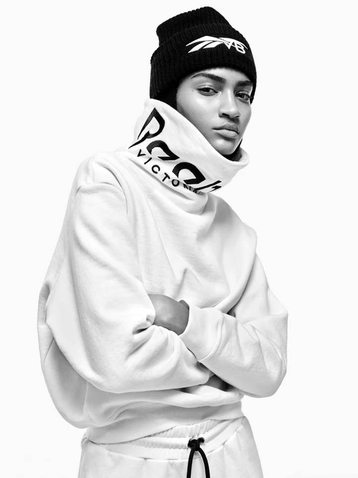 入荷困難 新品 Reebok×VICTORIA BECKHAM トレーナー 入荷困難 新品 Reebok×VICTORIA BECKHAM トレーナー - メルカリ