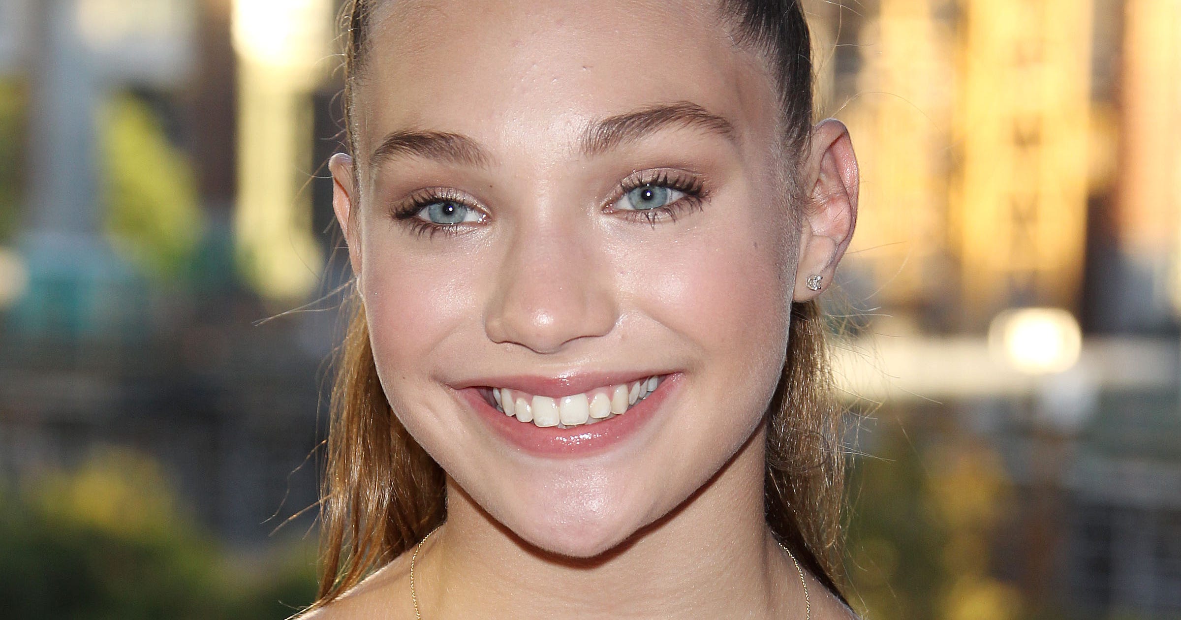 Maddie Ziegler Hillary Clinton Lookalikes